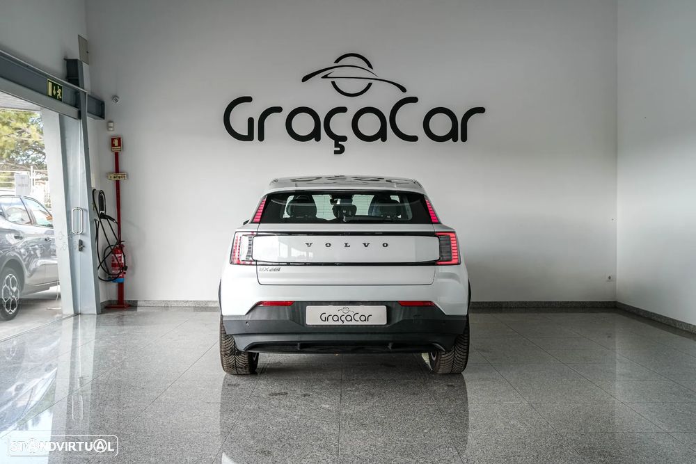 Volvo EX30 Single Motor Extended Range RWD Core - 7