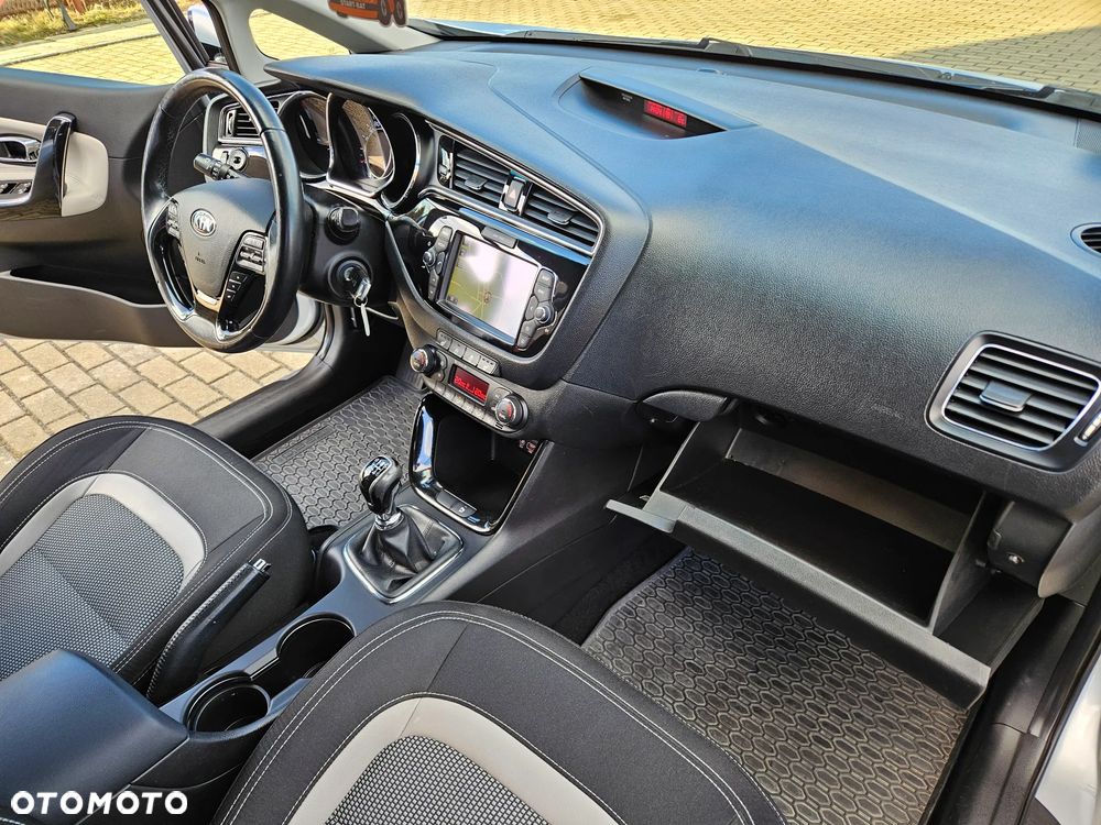 Kia Ceed 1.6 GDI L Business Line - 33