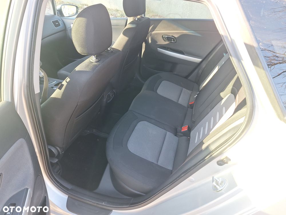 Kia Ceed - 15