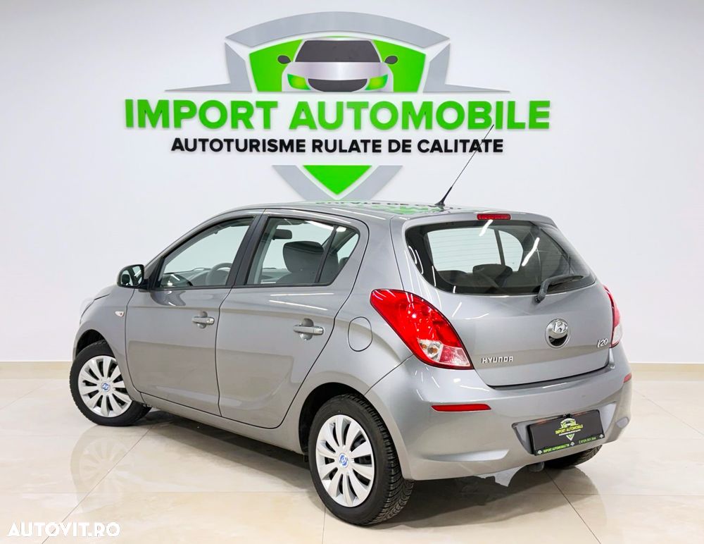 Hyundai i20 1.2 Trend - 13