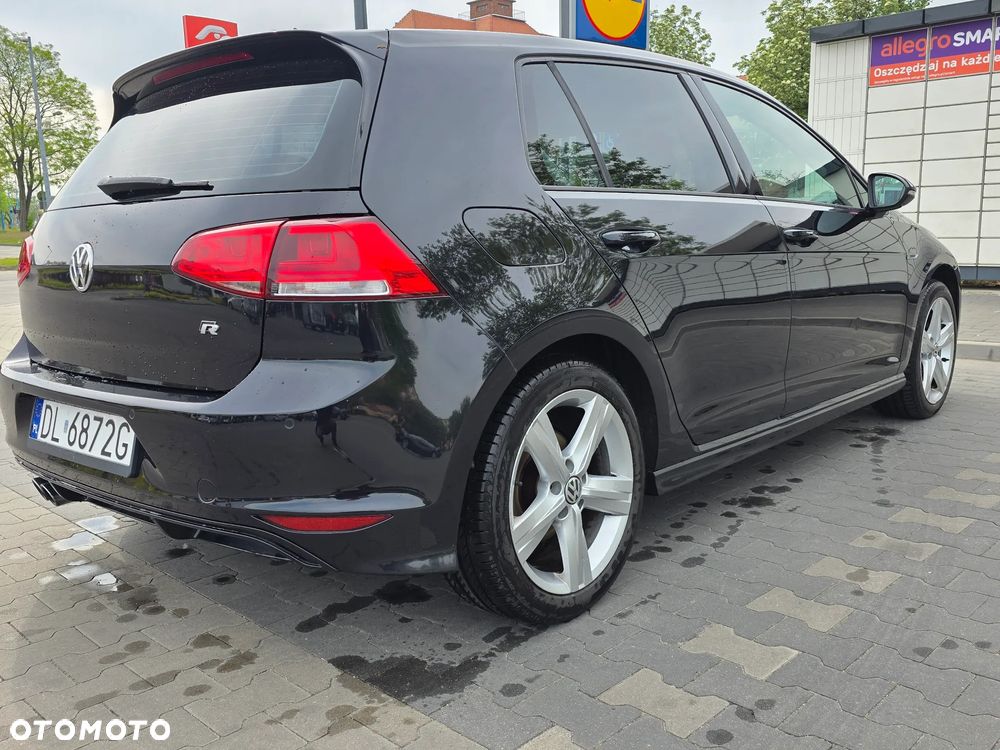 Volkswagen Golf - 6