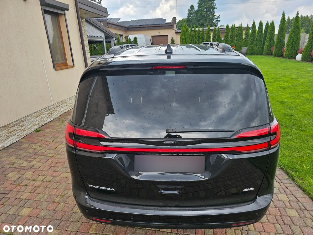 Chrysler Pacifica - 19