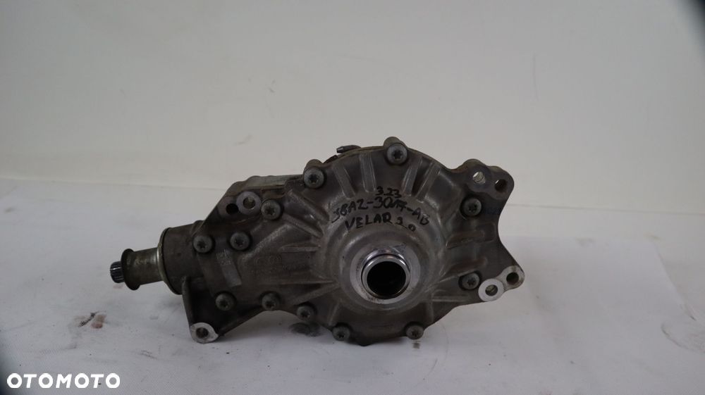 RANGE ROVER VELAR L560 2.0 D DYFER MOST PRZÓD J8A2-3017-AB - 1