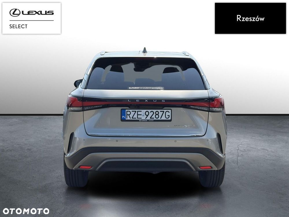 Lexus RX - 4