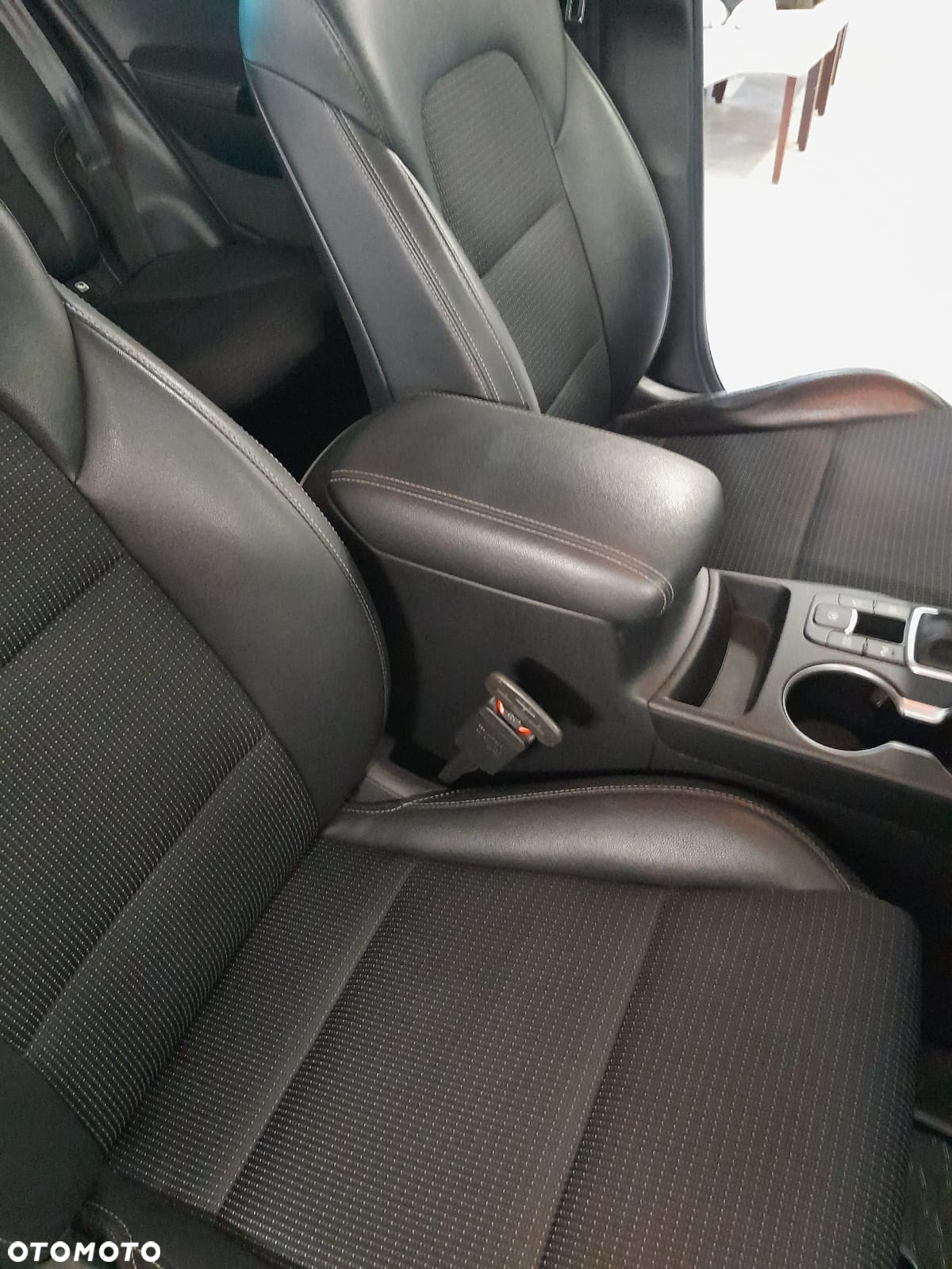 Kia Sportage 1.6 T-GDI L Business Line Plus 2WD DCT - 19