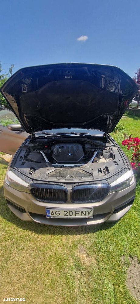 BMW Seria 5 530d xDrive Touring Aut. Sport Line - 12