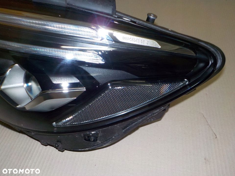 MERCEDES B-KL W247 LAMPA PRZÓD PRZEDNIA FULL LED - 10