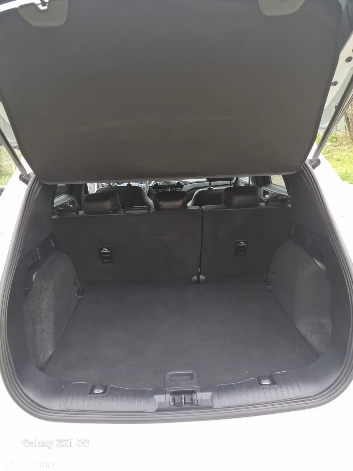 Ford Kuga 2.0 EcoBlue 4x4 Aut. ST-LINE X - 9