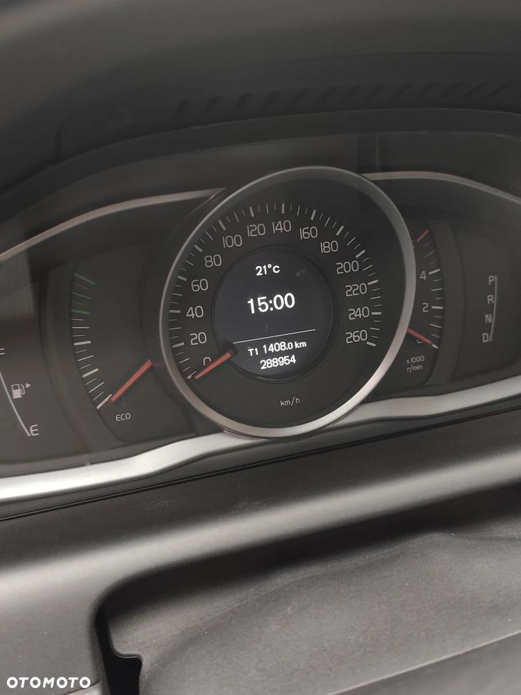 Volvo XC 60 D4 Geartronic Momentum - 17