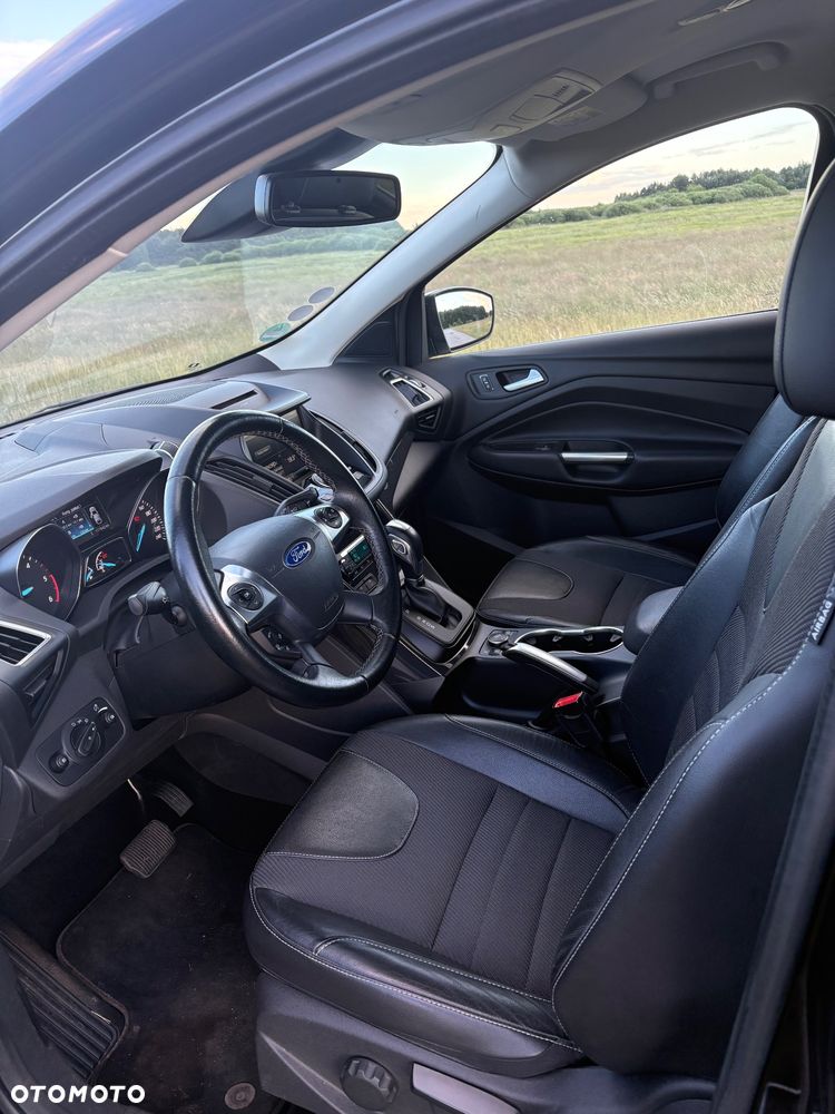 Ford Kuga 2.0 TDCi 4WD Titanium Plus - 23