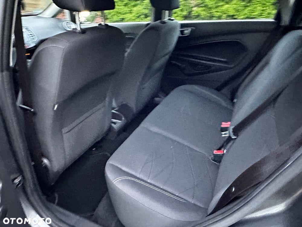Ford Fiesta 1.25 Silver X (Ambiente) - 22