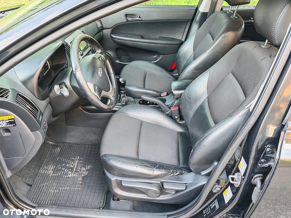 Hyundai i30 2.0 Premium - 13