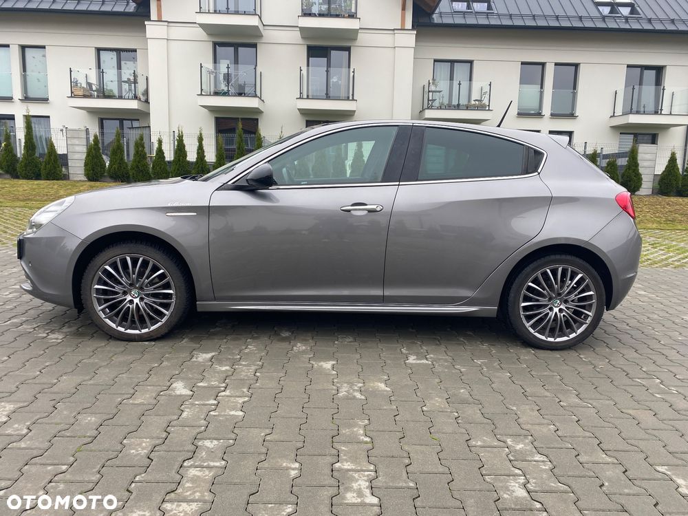 Alfa Romeo Giulietta 2.0 JTDM 16V Collezione - 4