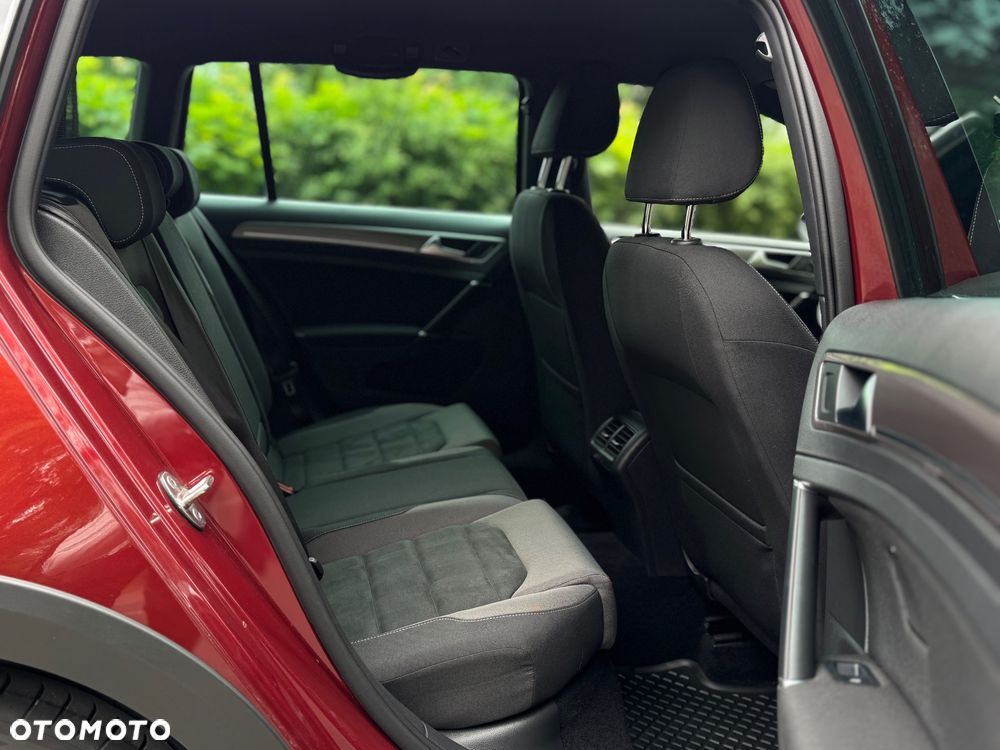 Volkswagen Golf Alltrack - 14