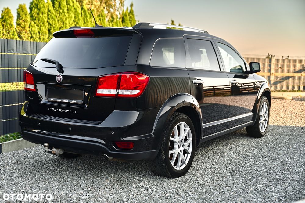 Fiat Freemont 2.0 Multijet 16V DPF Automatik Allrad Black Code - 4