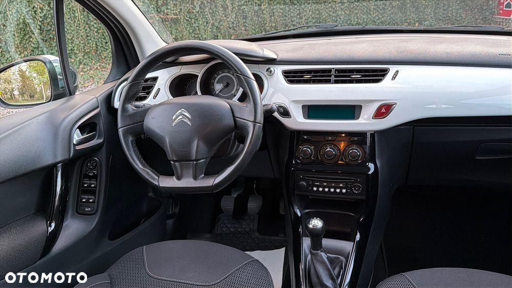 Citroën C3 Pure Tech (VTi) 82 Exclusive - 21