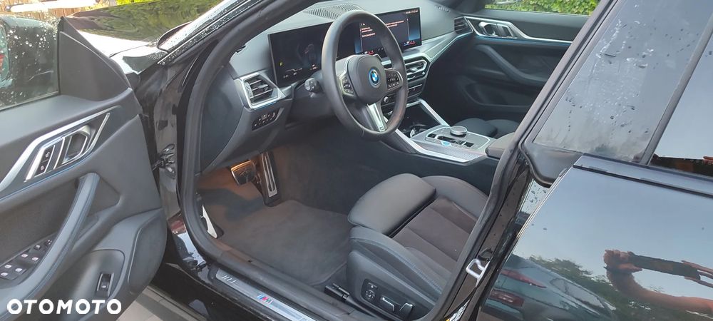 BMW i4 - 19