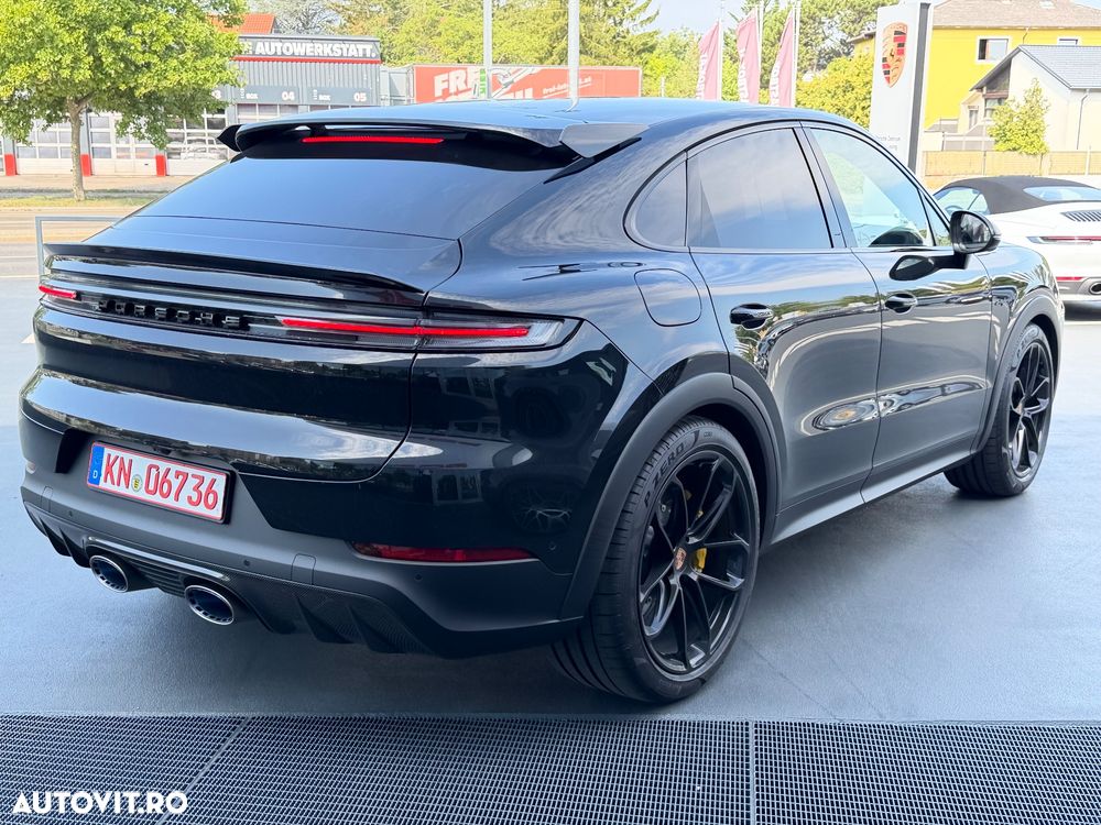 Porsche Cayenne Turbo - 8