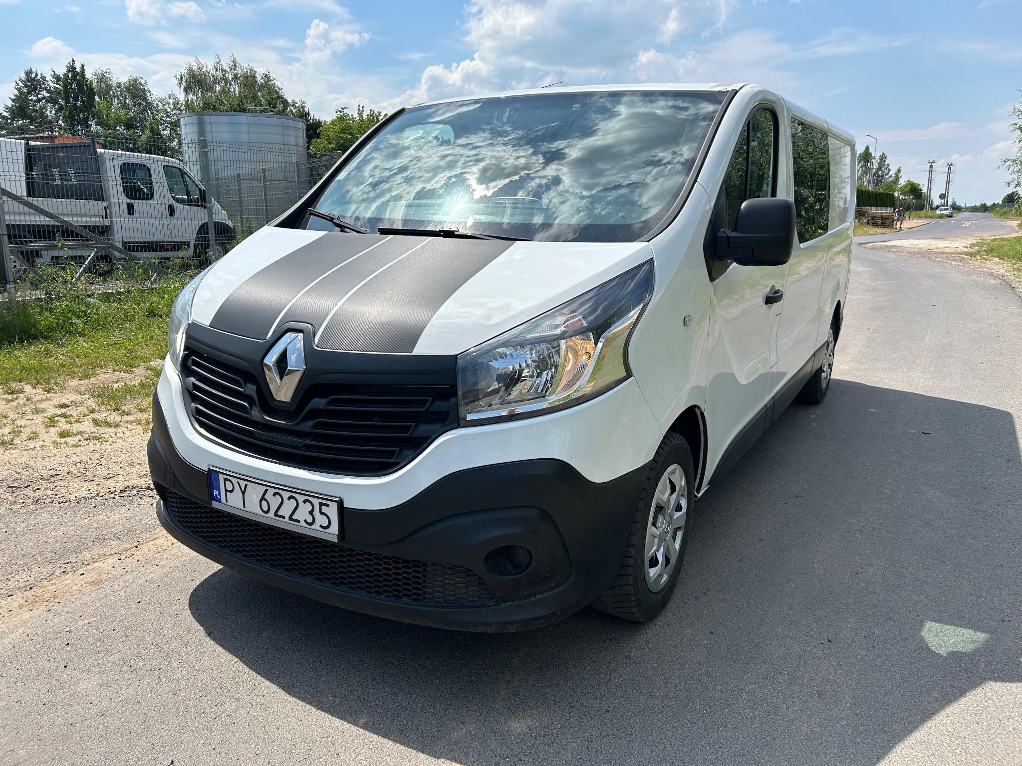 Renault Trafic - 2