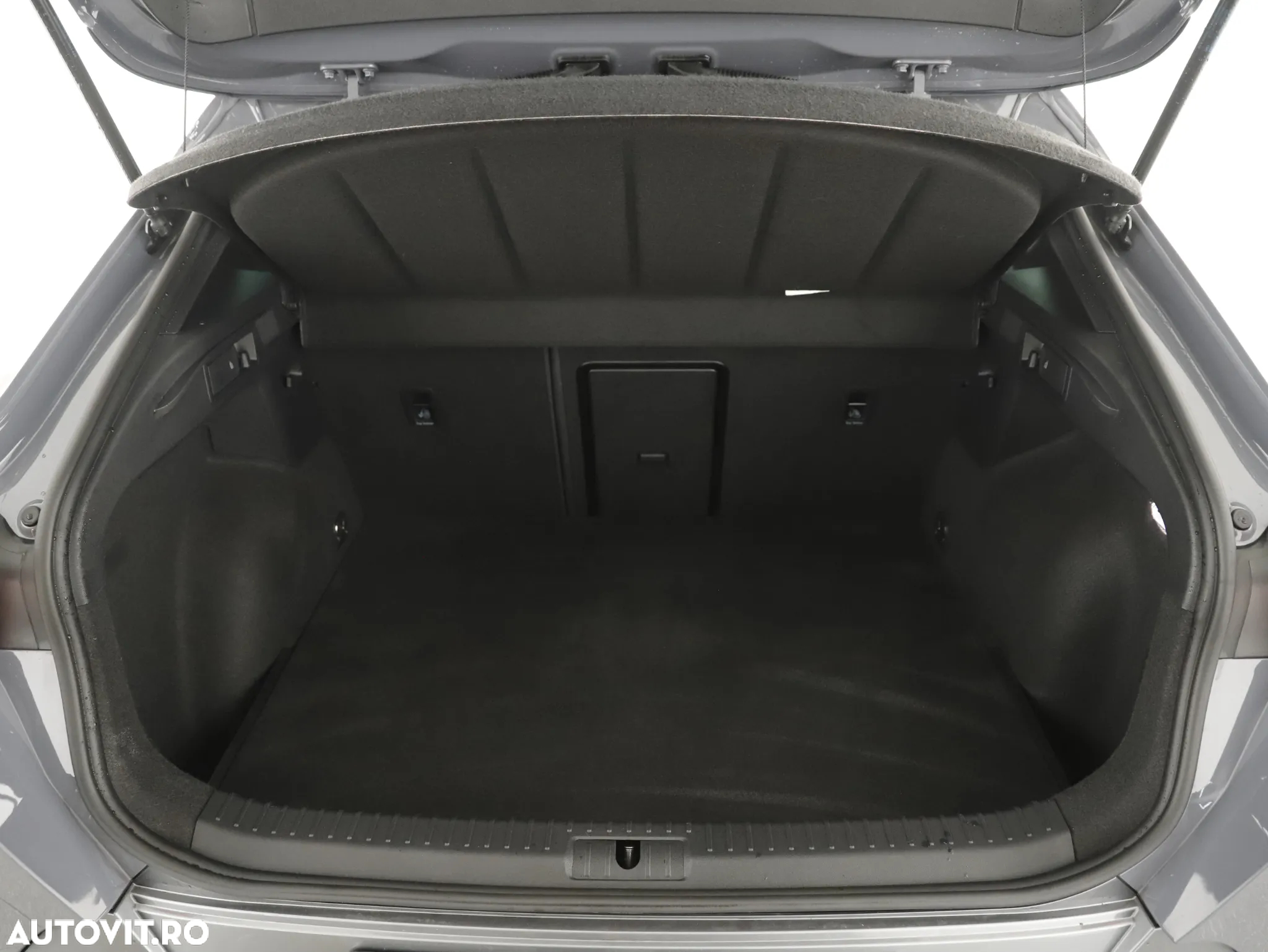 Cupra Formentor 1.4 e-Hybrid DSG - 27