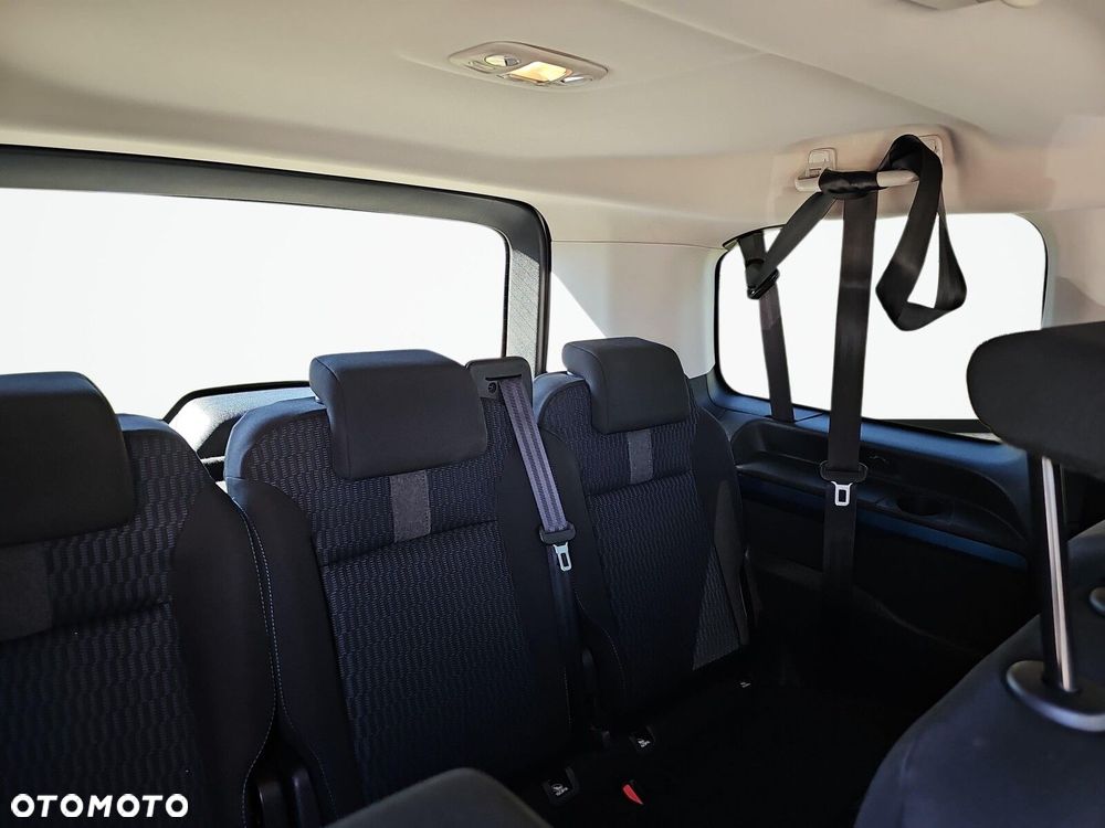 Peugeot Traveller - 27