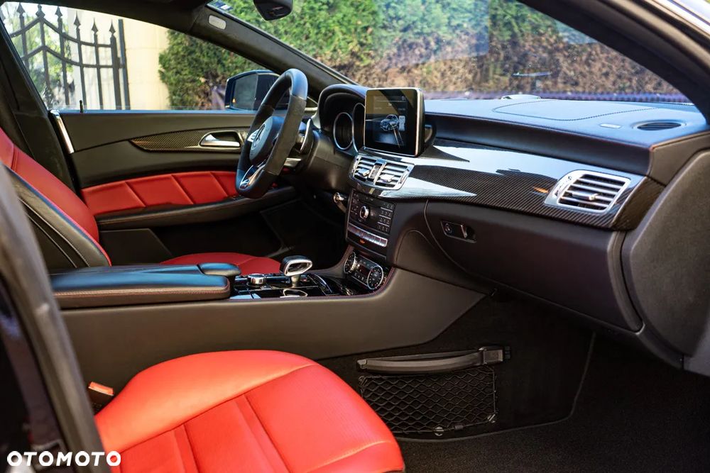 Mercedes-Benz CLS - 15