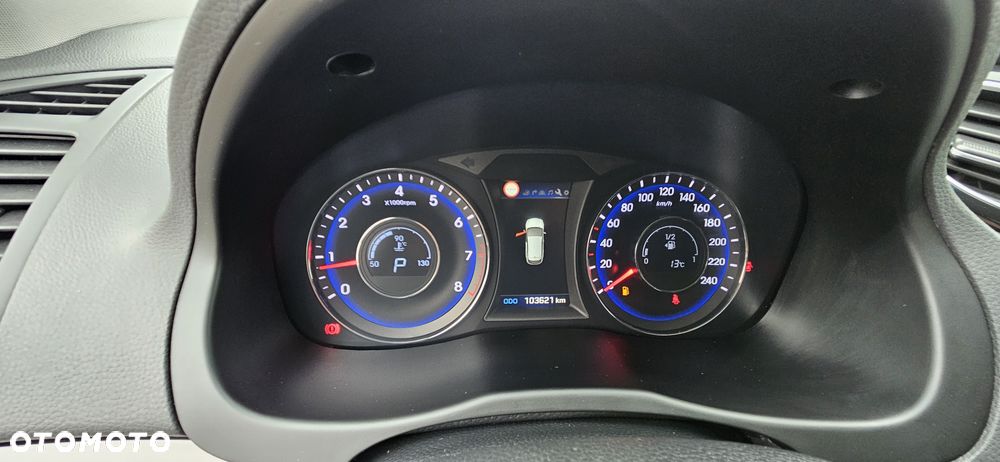 Hyundai i40 i40cw 2.0 Automatik Premium - 24