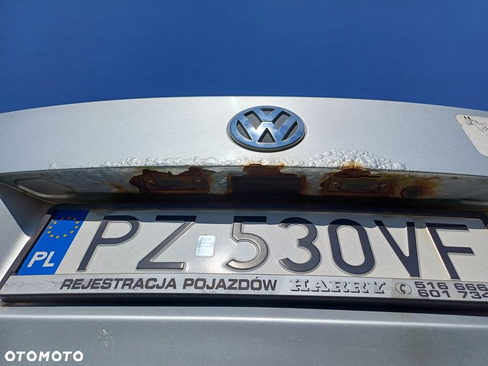 Volkswagen Jetta 1.9 TDI Comfortline - 14