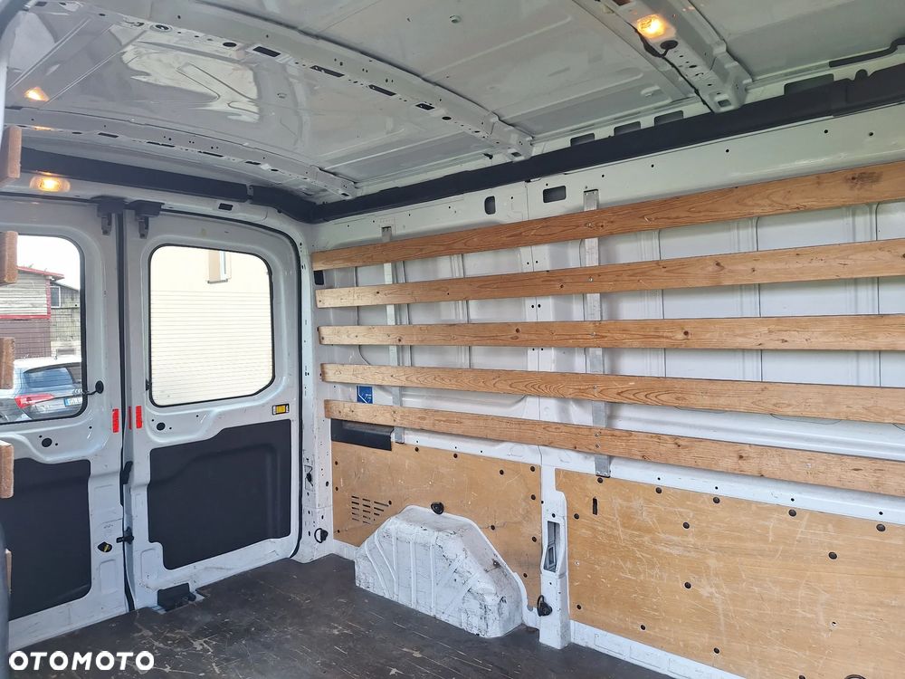 Ford Transit - 7