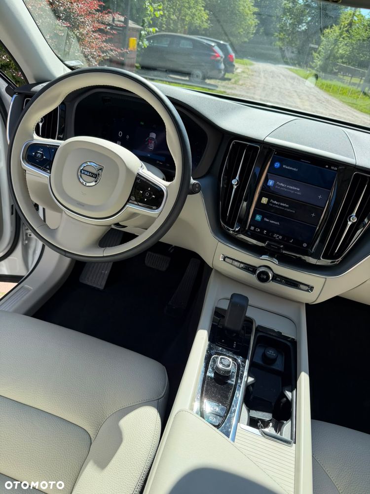 Volvo XC 60 B5 B AWD Momentum - 19
