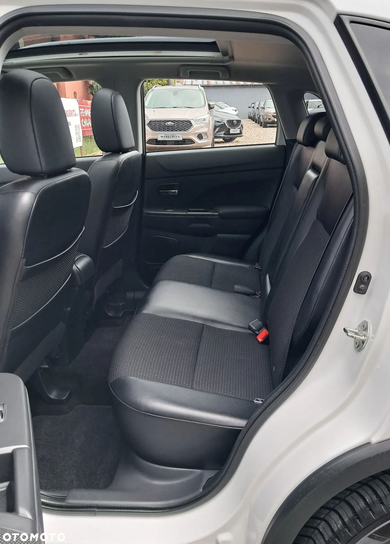 Citroën C4 Aircross 1.6 HDi STT 4x2 Exclusive - 12