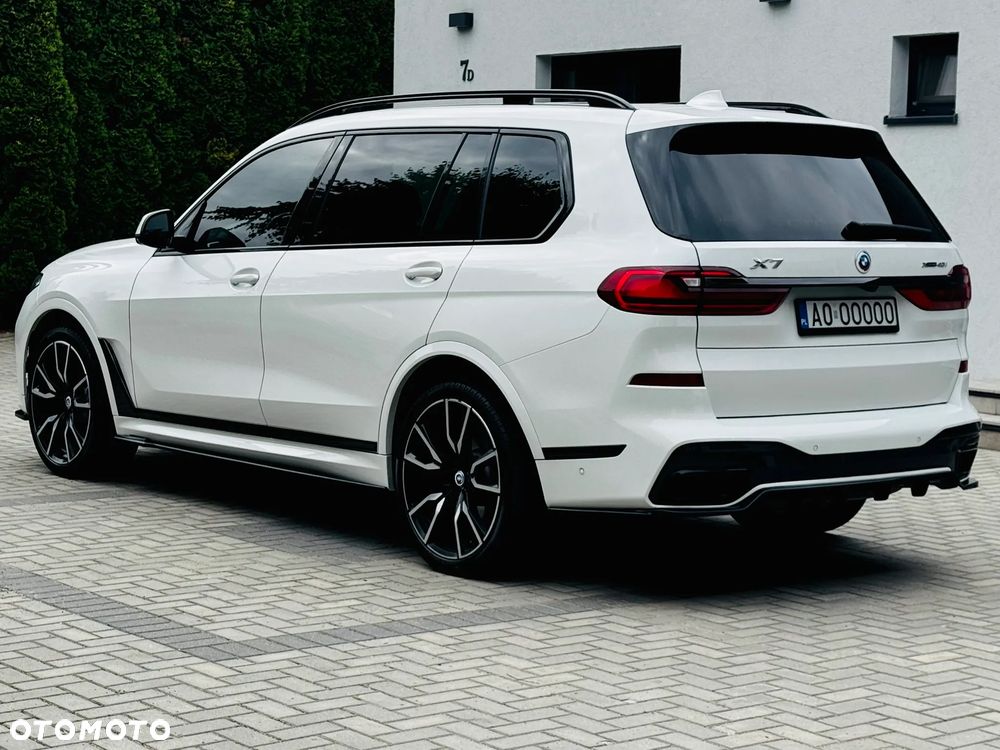 BMW X7 xDrive40i - 7