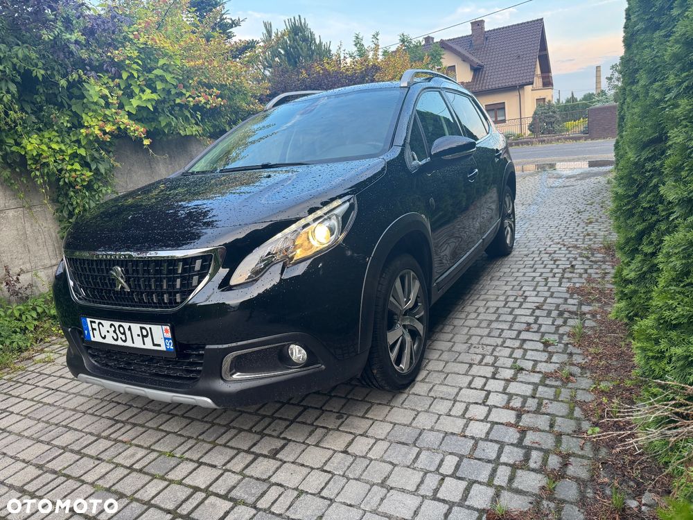 Peugeot 2008 1.2 Pure Tech GPF Allure S&S - 1