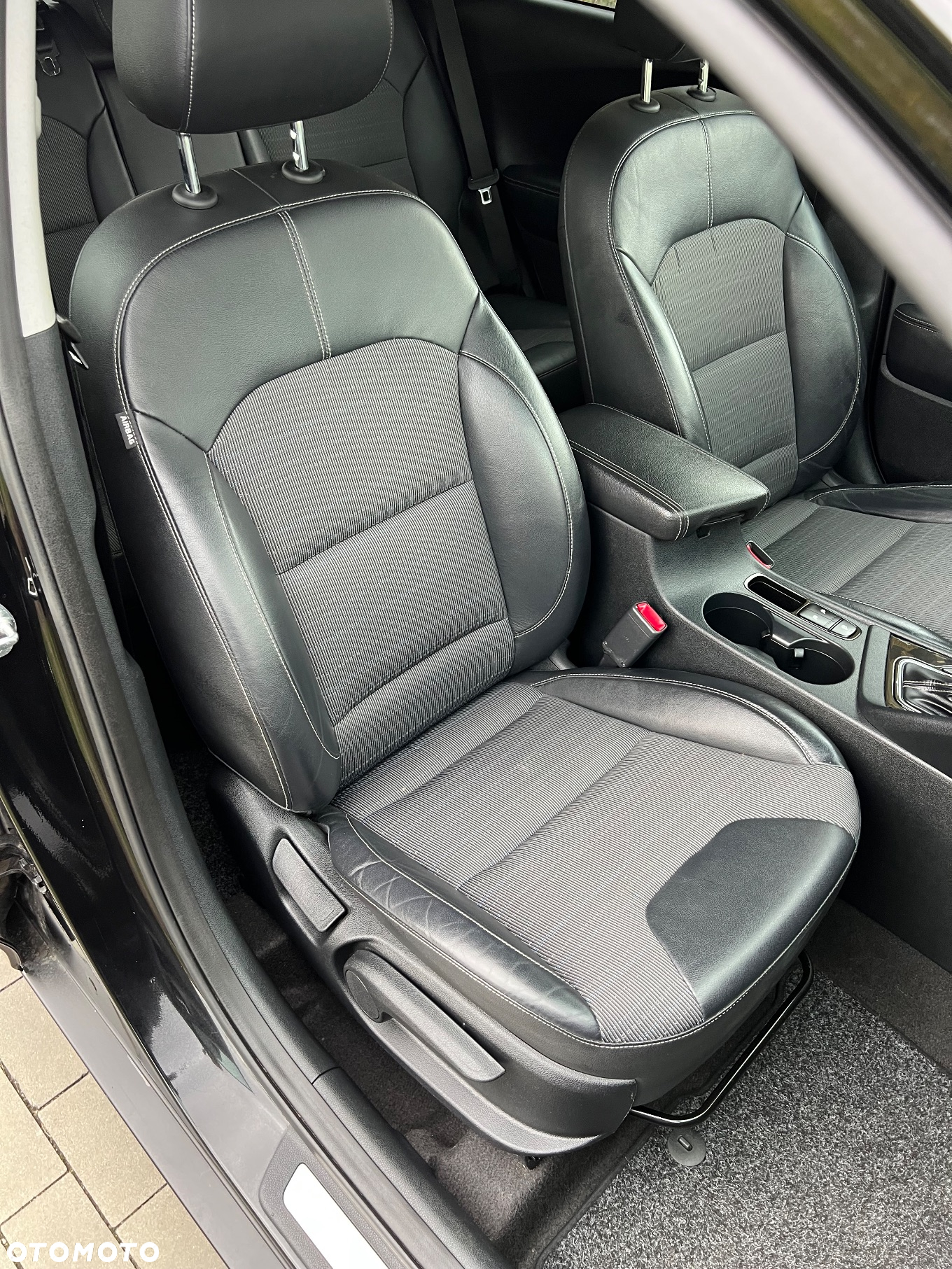 Kia Niro 1.6 GDI Hybrid L - 38