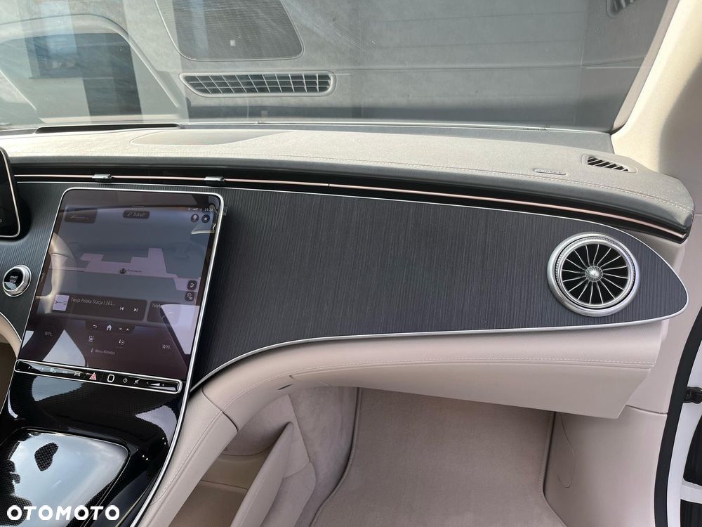 Mercedes-Benz EQS - 21