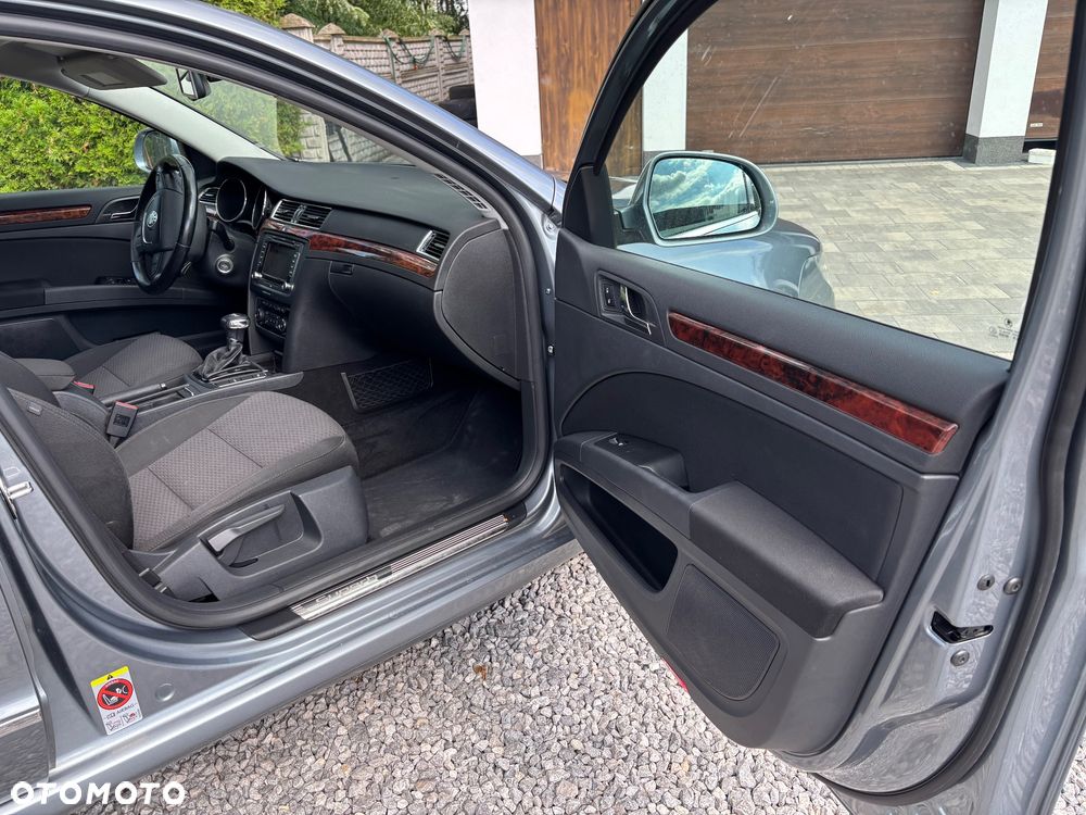 Skoda Superb 2.0 TDI Elegance DSG - 20