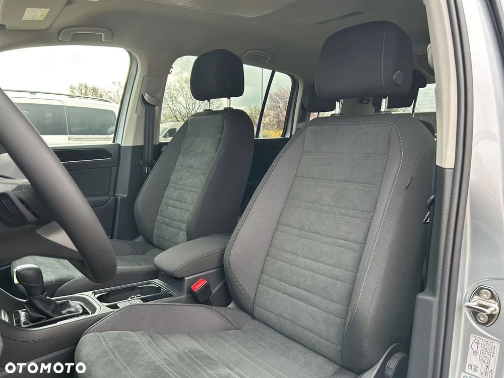 Volkswagen Touran - 6