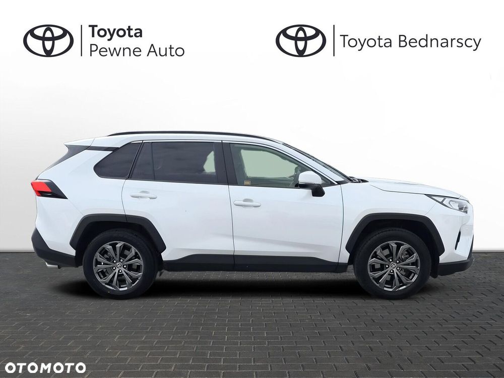 Toyota RAV4 - 6