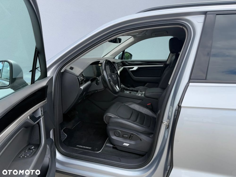 Volkswagen Touareg 3.0 V6 TDI SCR 4Mot - 11