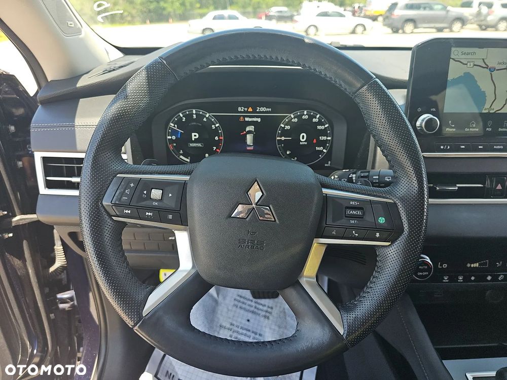 Mitsubishi Outlander - 8