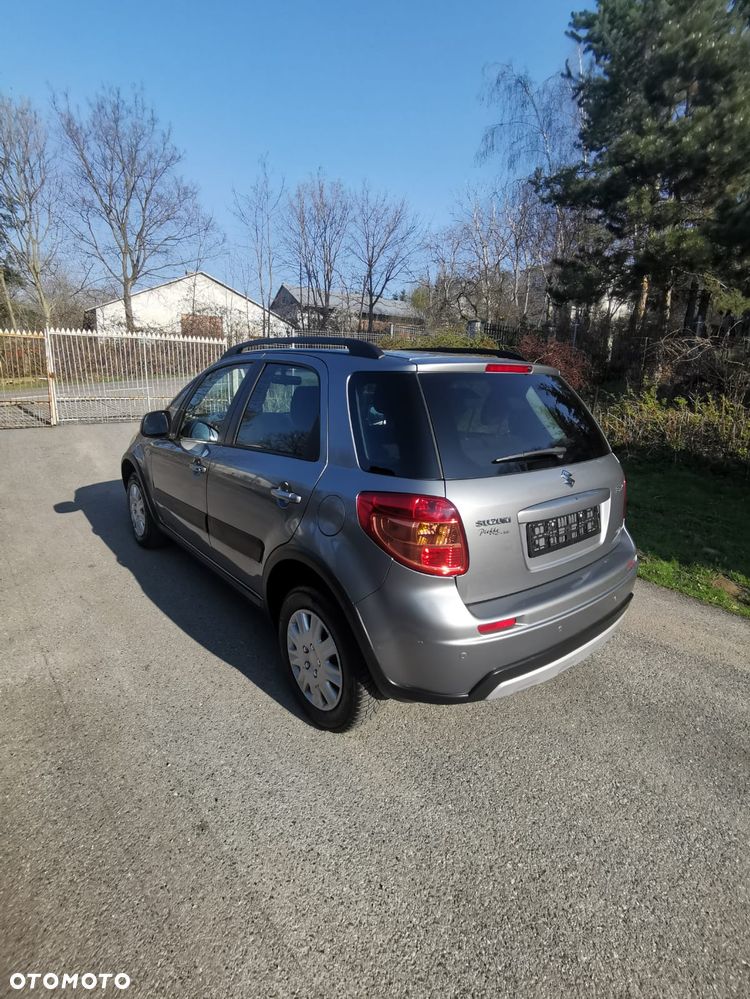 Suzuki SX4 1.6 VVT 4x4 Style - 6