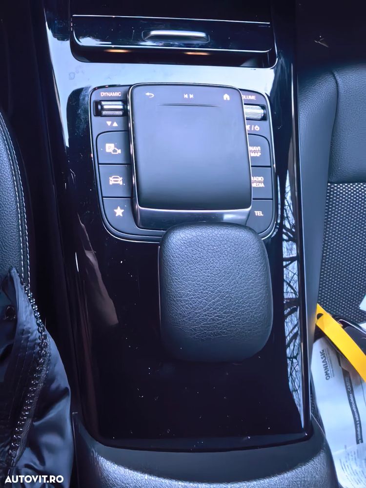 Mercedes-Benz CLA ver-180-bluetec-d-7g--tronic-avantgarde - 17