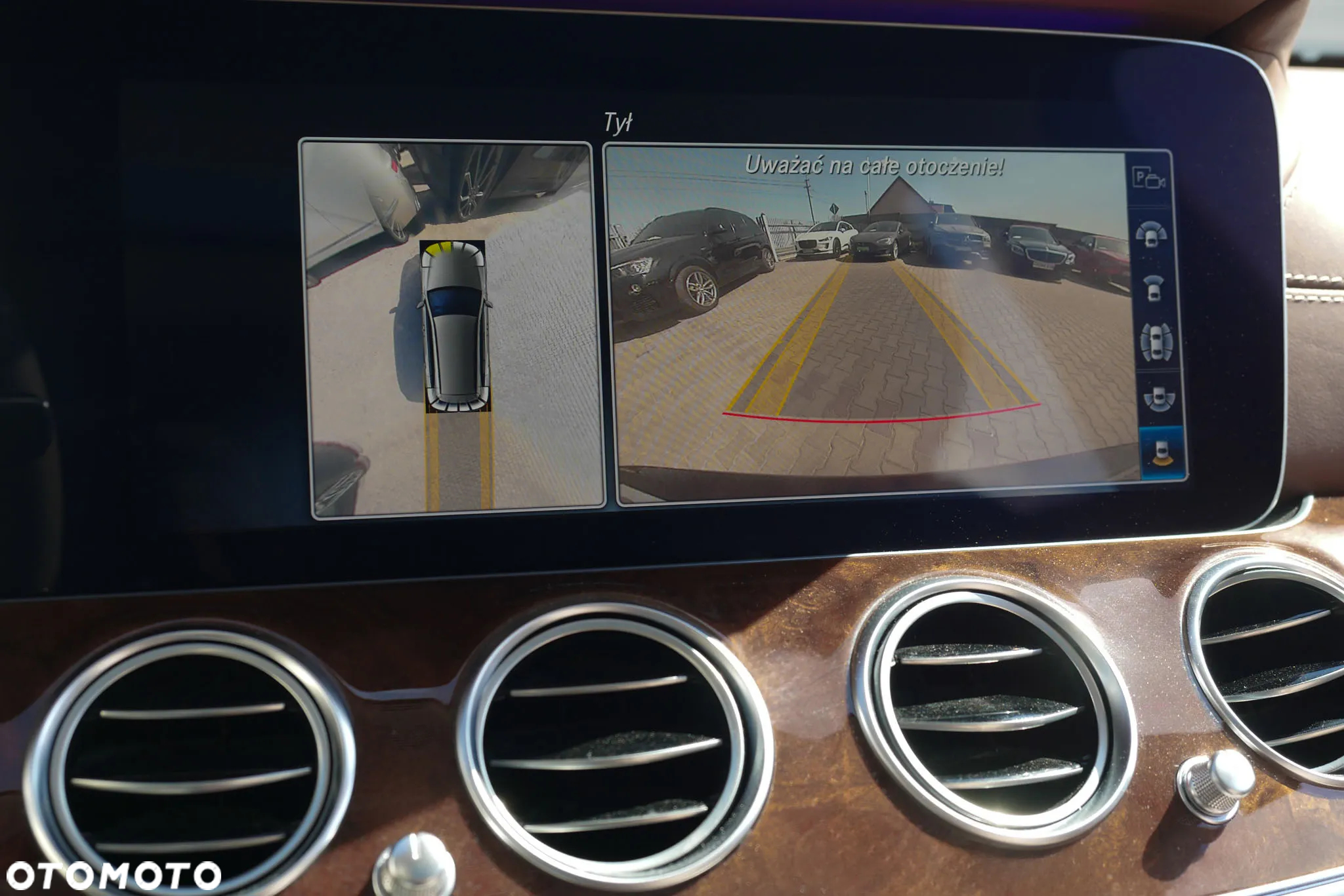 Mercedes-Benz Klasa E 220 d T 9G-TRONIC AMG Line - 17