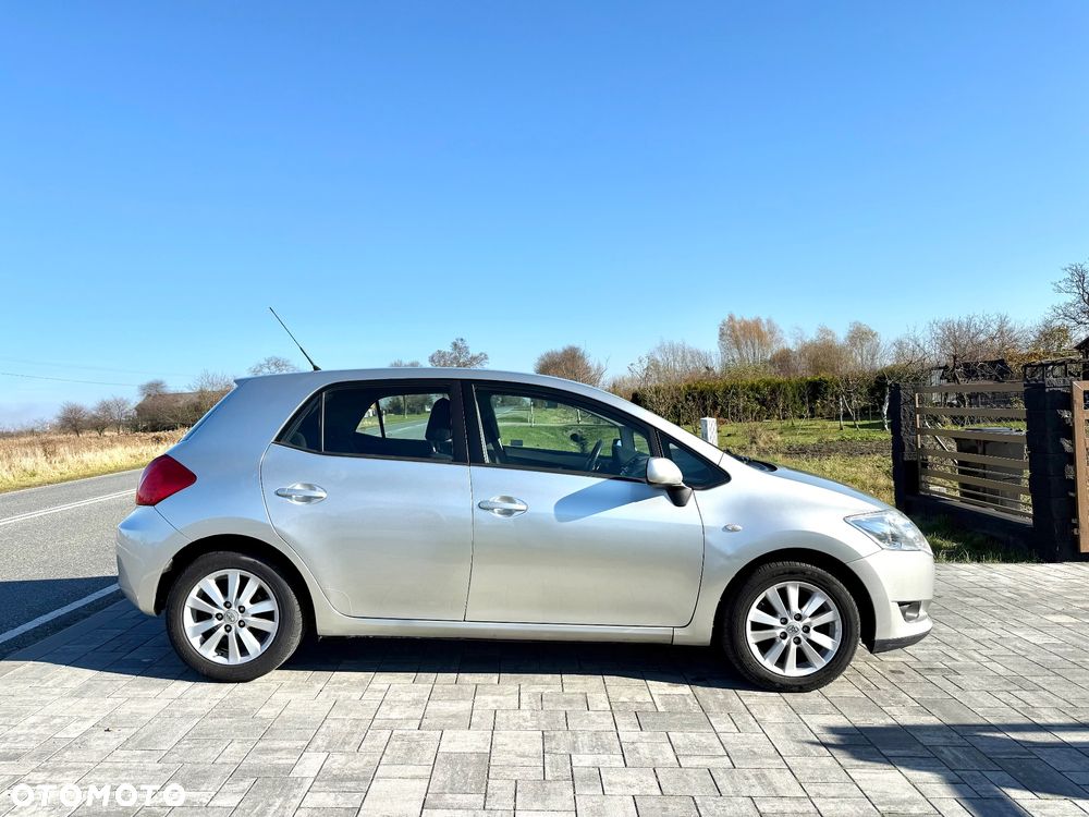 Toyota Auris 1.6 VVT-i Multimode Executive - 33