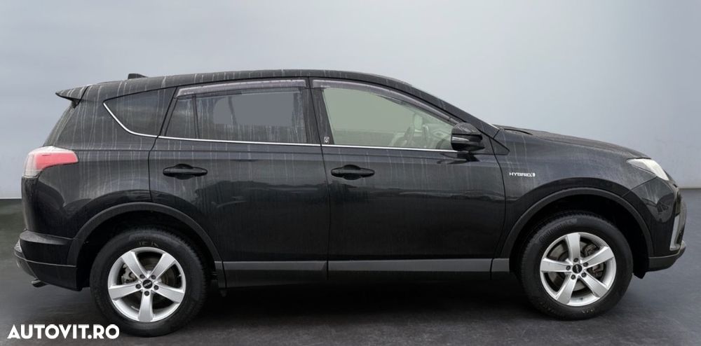 Toyota RAV4 2.5 4x2 Team Deutschland - 8