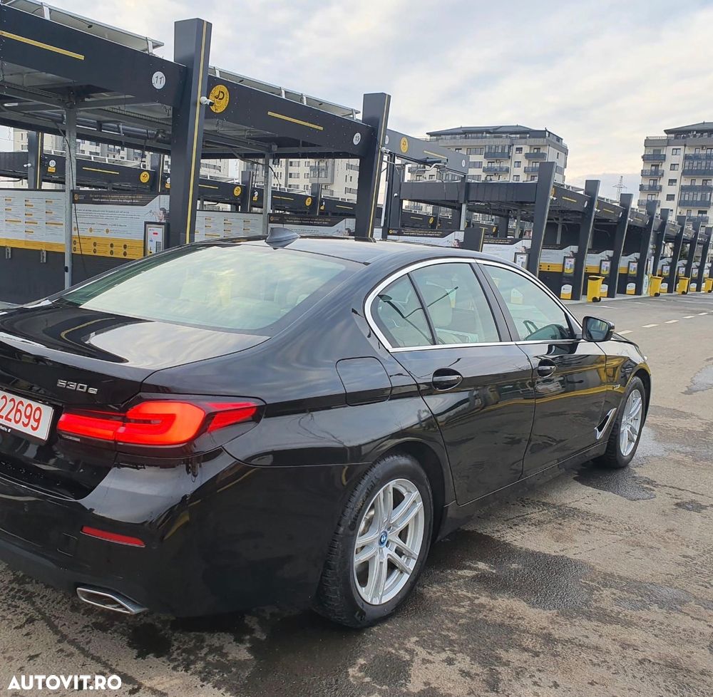 BMW Seria 5 530e iPerformance Aut. - 8