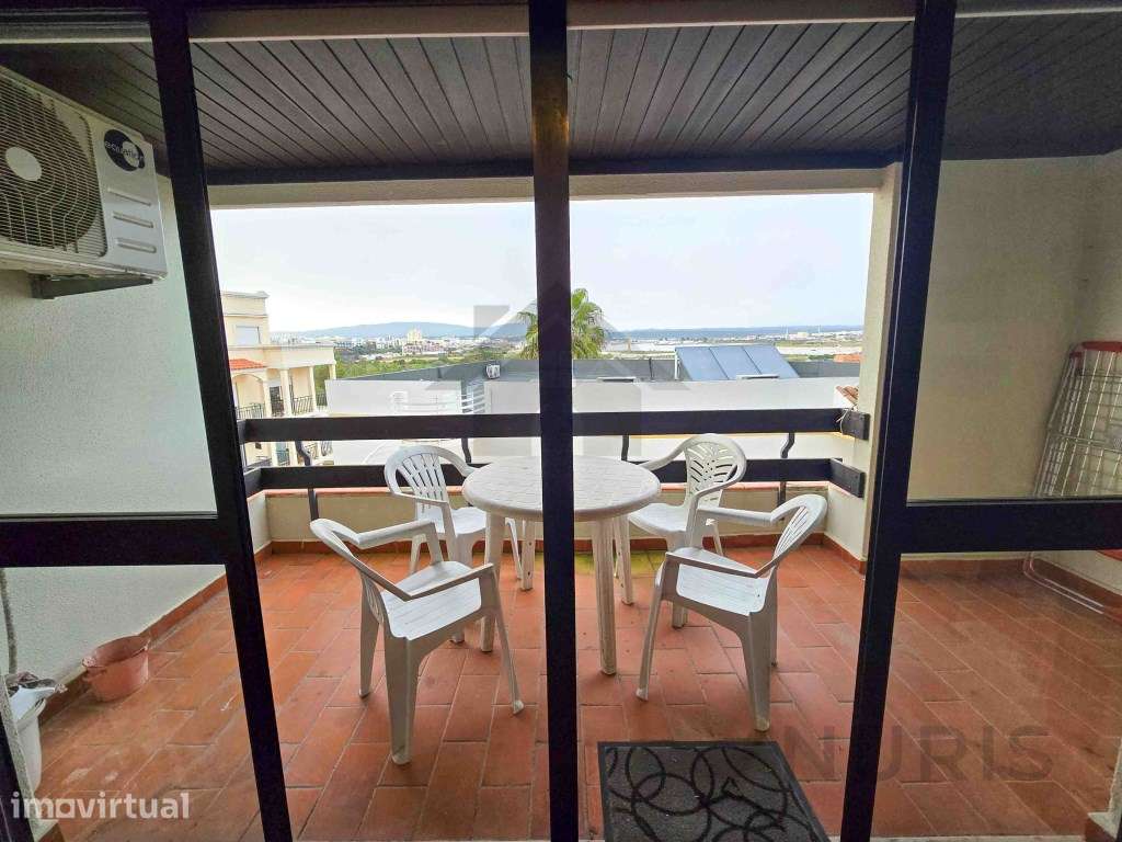 Apartamento T1 para Arrendamento Anual na Praia da Rocha - Grande imagem: 4/18