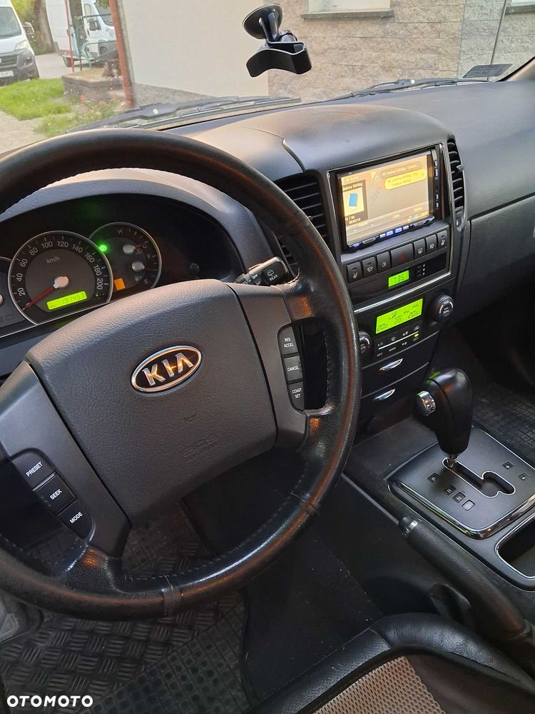 Kia Sorento - 4