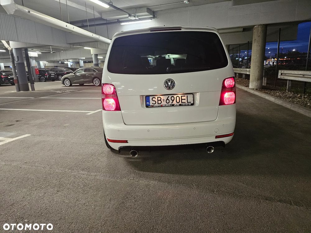 Volkswagen Touran - 7