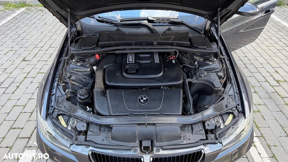 BMW Seria 3 320d DPF Aut. Edition Fleet Exclusive - 16